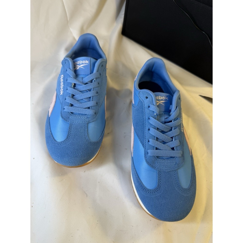 REBOK BRAND NEW BLUE WITH PINK ACCENTS WOMENS Size 7.5 - Picture 6 of 16